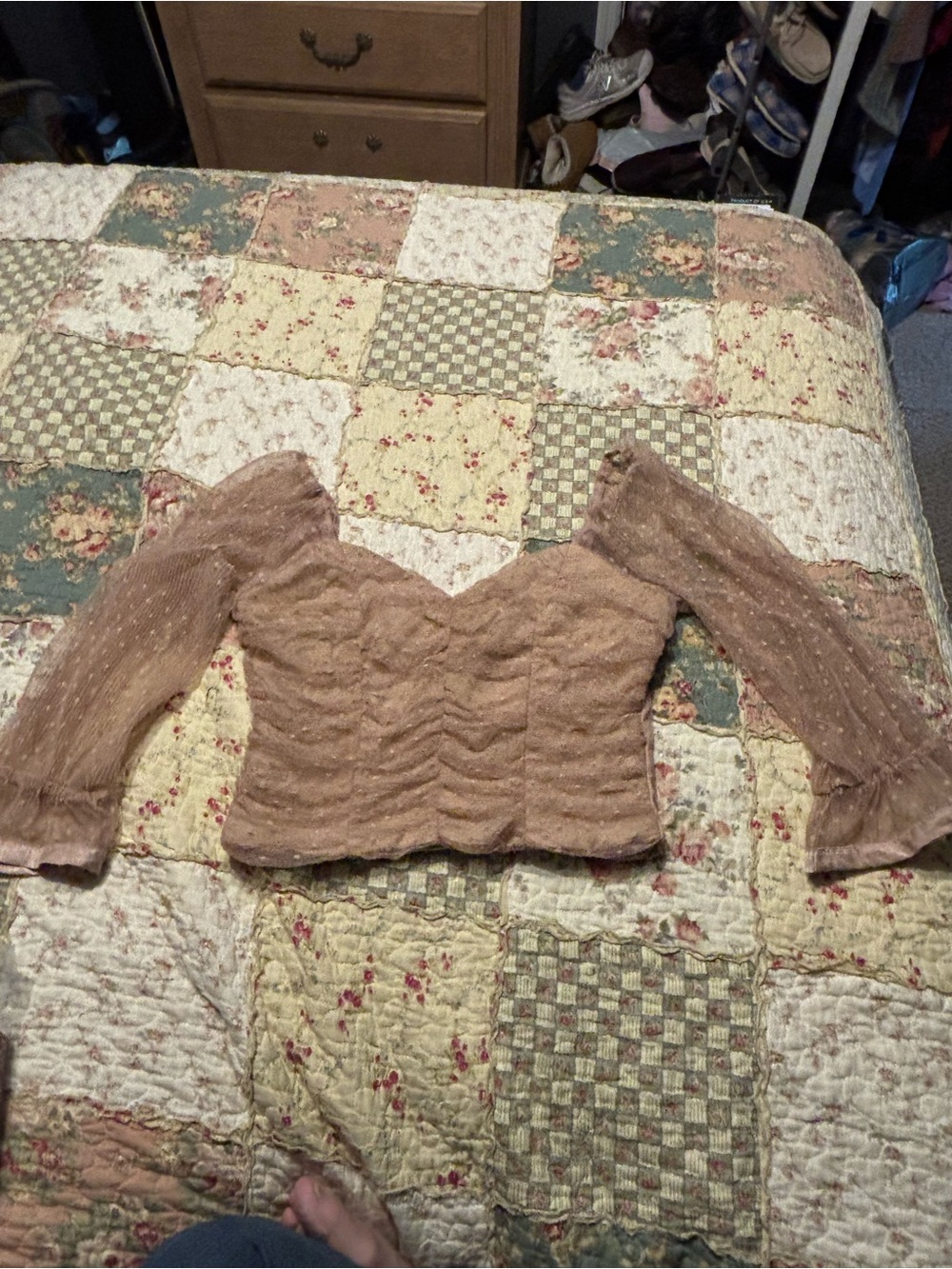 Women’s Sweetheart Neck Ruffled Sleeve  Top - Medium
